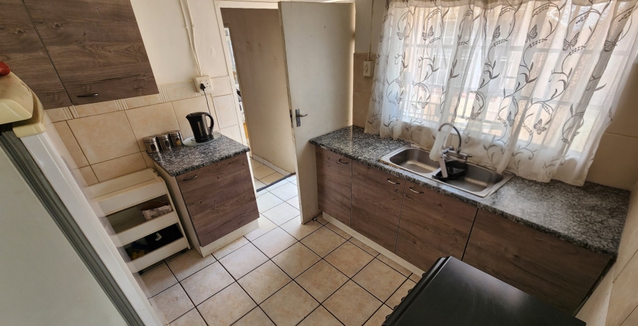 3 Bedroom Property for Sale in Maraisburg Gauteng