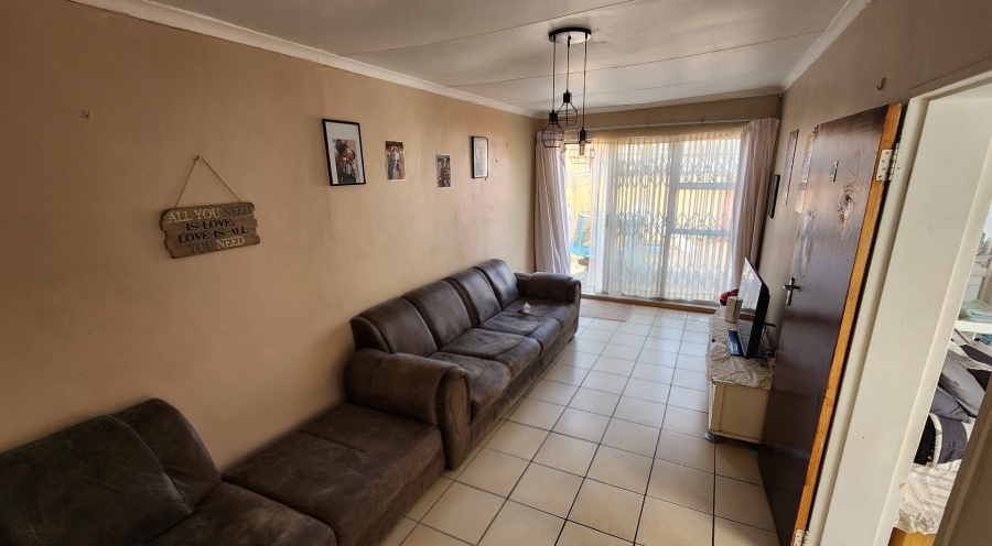 3 Bedroom Property for Sale in Maraisburg Gauteng