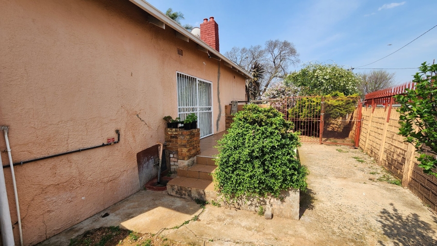 3 Bedroom Property for Sale in Maraisburg Gauteng