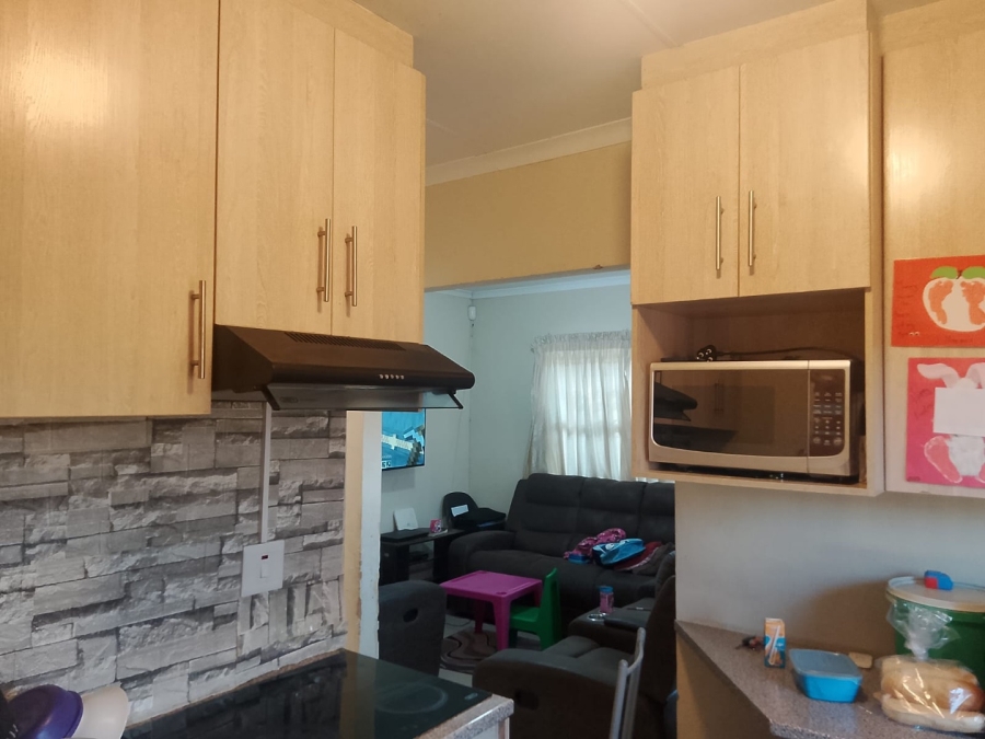 2 Bedroom Property for Sale in Booysens Gauteng
