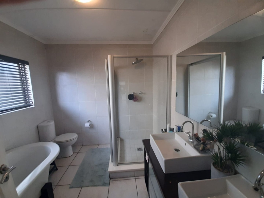 2 Bedroom Property for Sale in Solheim Gauteng