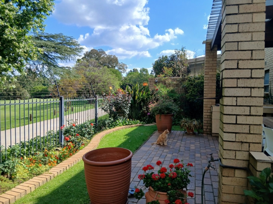 To Let 3 Bedroom Property for Rent in Illovo Gauteng