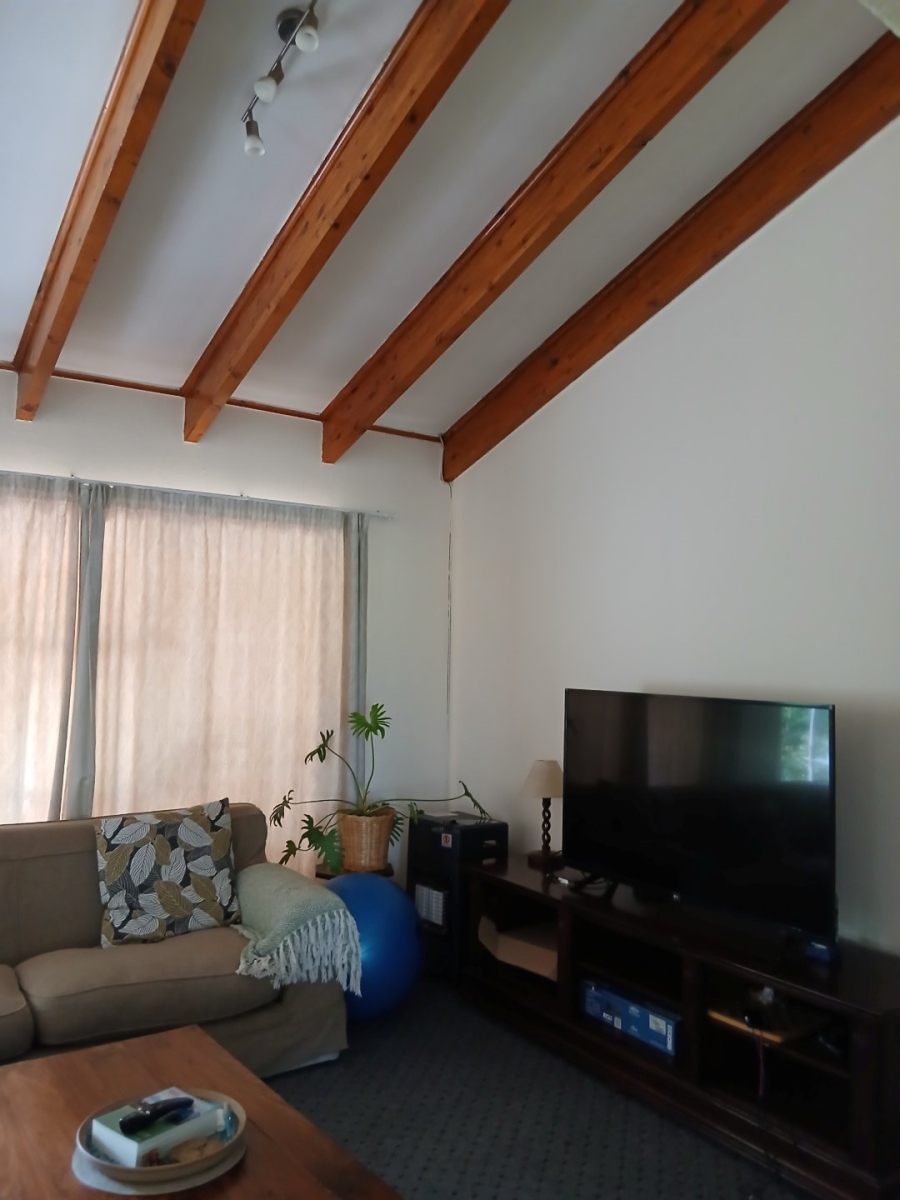 To Let 3 Bedroom Property for Rent in Illovo Gauteng