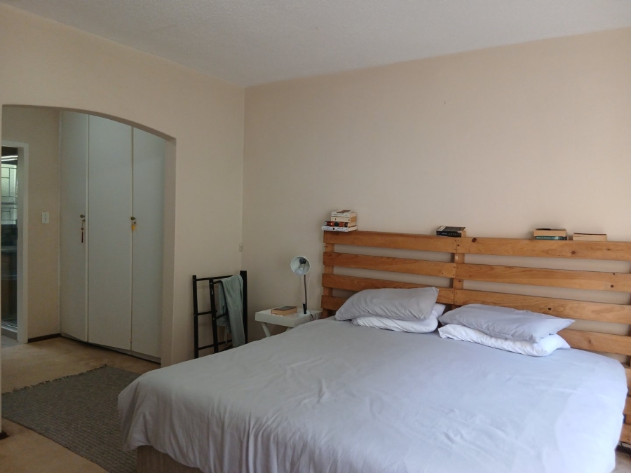 To Let 3 Bedroom Property for Rent in Illovo Gauteng