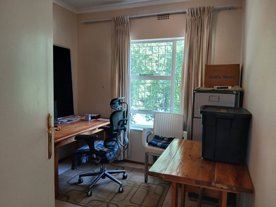 To Let 3 Bedroom Property for Rent in Illovo Gauteng
