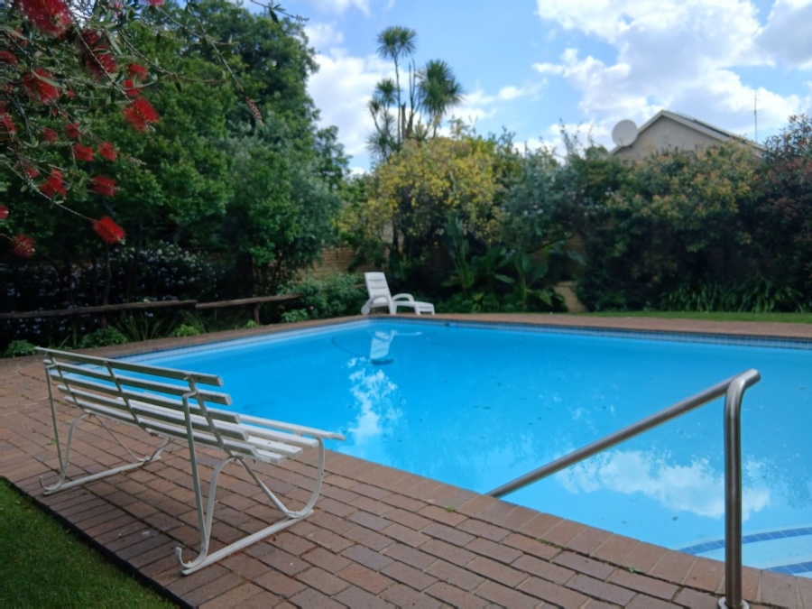 To Let 3 Bedroom Property for Rent in Illovo Gauteng