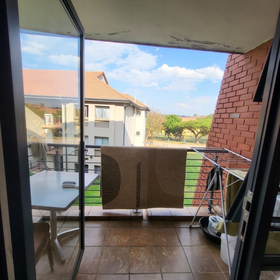 1 Bedroom Property for Sale in Willowbrook Gauteng
