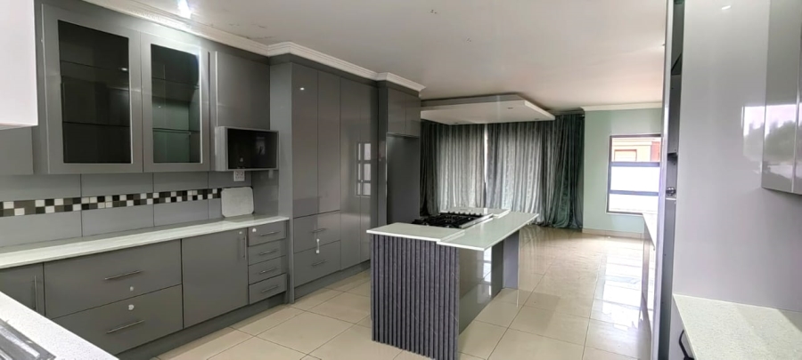 To Let 3 Bedroom Property for Rent in Risiville Gauteng