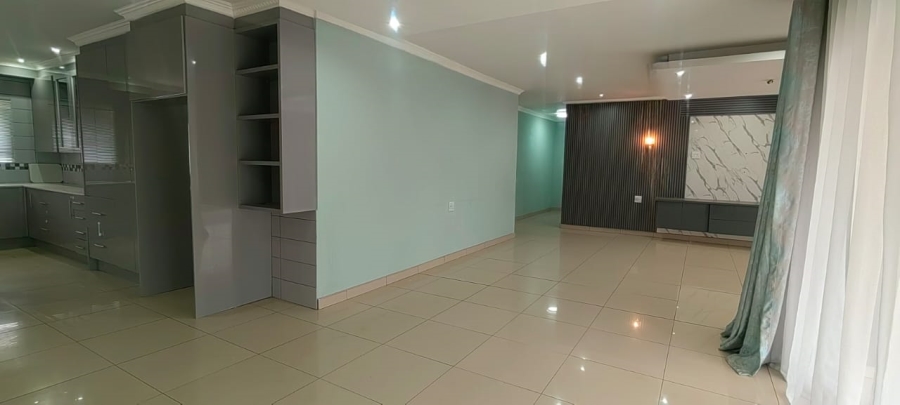 To Let 3 Bedroom Property for Rent in Risiville Gauteng