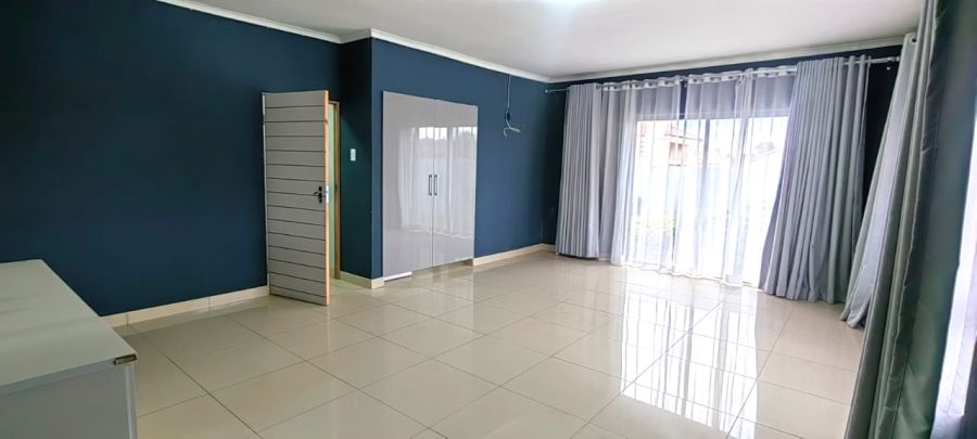 To Let 3 Bedroom Property for Rent in Risiville Gauteng