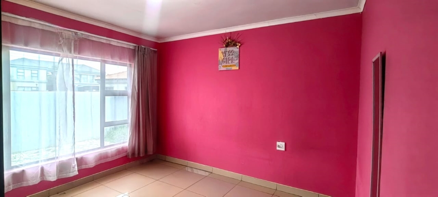 To Let 3 Bedroom Property for Rent in Risiville Gauteng