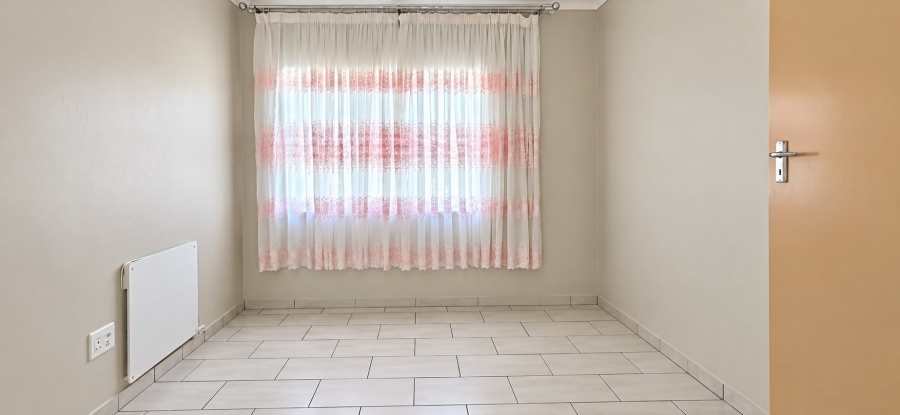 2 Bedroom Property for Sale in Dayanglen Gauteng