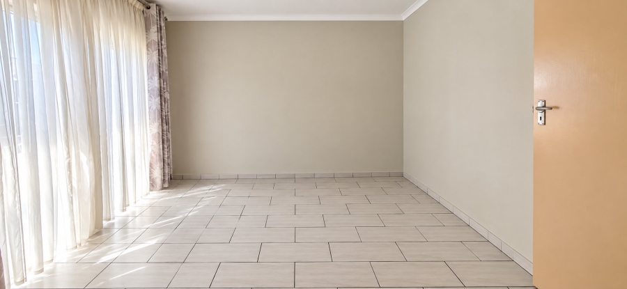 2 Bedroom Property for Sale in Dayanglen Gauteng