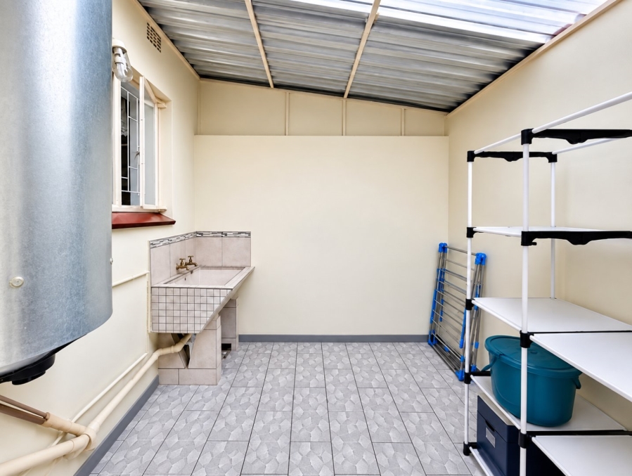 2 Bedroom Property for Sale in Dayanglen Gauteng