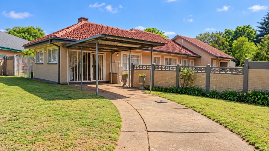 3 Bedroom Property for Sale in Sonland Park Gauteng