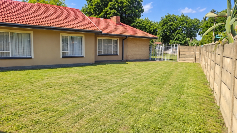 3 Bedroom Property for Sale in Sonland Park Gauteng