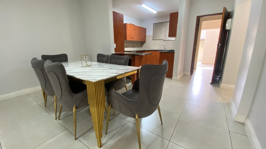 To Let 2 Bedroom Property for Rent in Fourways Gauteng