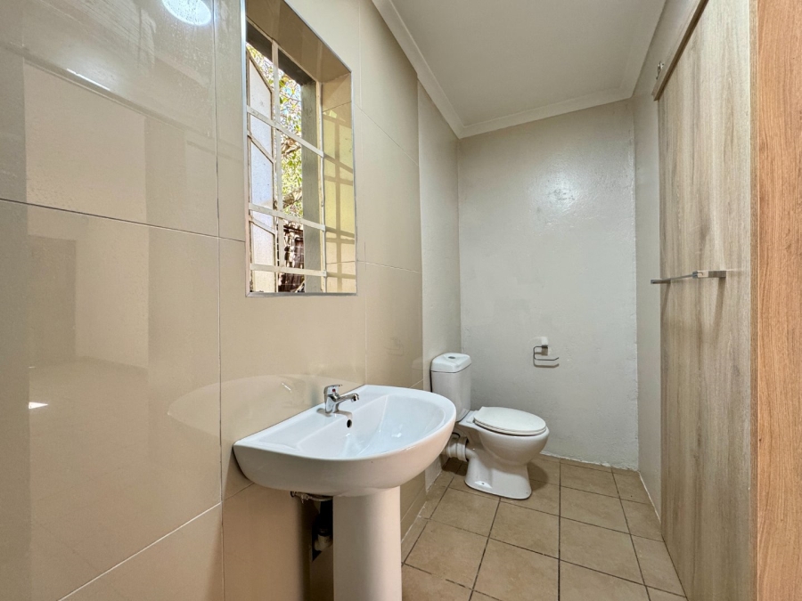 To Let 1 Bedroom Property for Rent in Brooklyn Gauteng