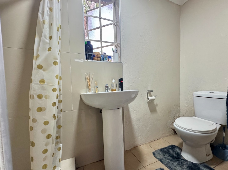To Let 1 Bedroom Property for Rent in Brooklyn Gauteng