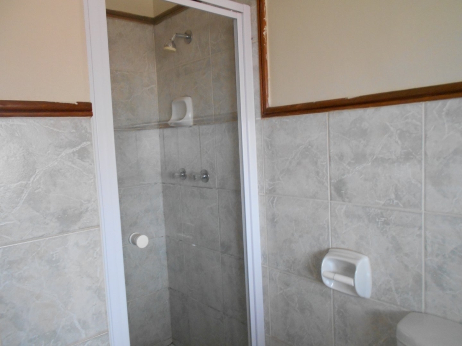 To Let 2 Bedroom Property for Rent in Die Hoewes Gauteng