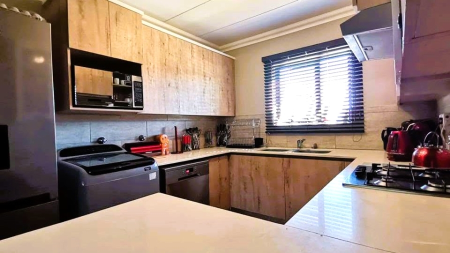To Let 2 Bedroom Property for Rent in Cullinan Gauteng