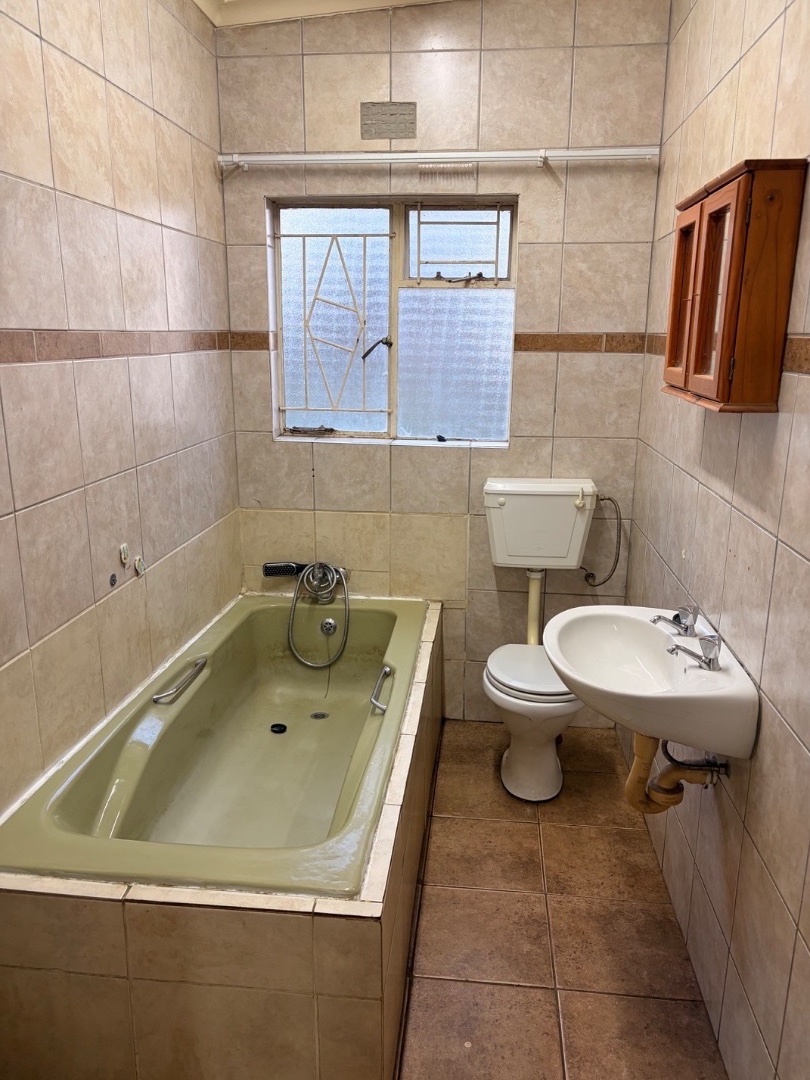 To Let 2 Bedroom Property for Rent in Shangrila Gauteng