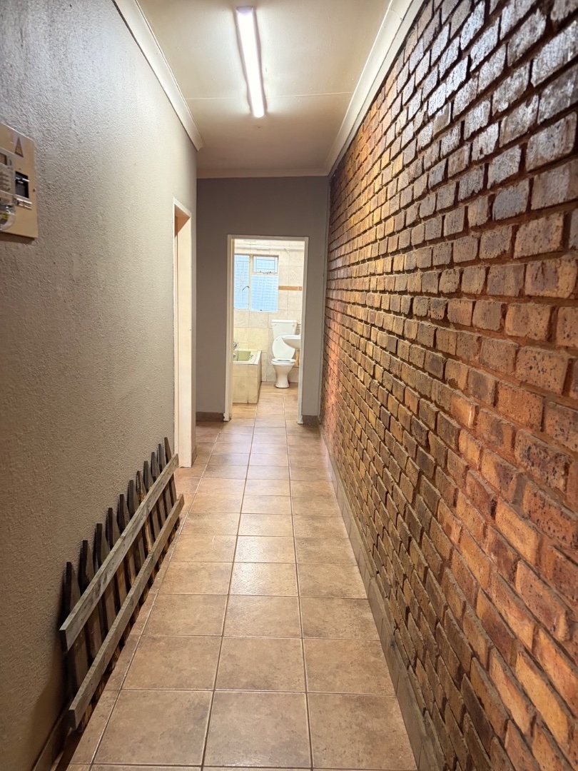 To Let 2 Bedroom Property for Rent in Shangrila Gauteng