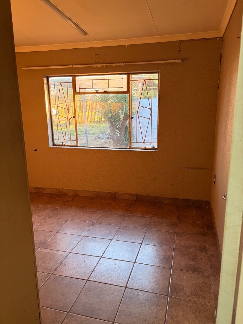 To Let 2 Bedroom Property for Rent in Shangrila Gauteng