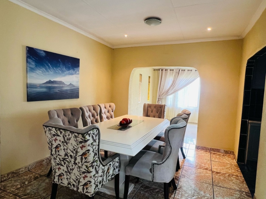 To Let 3 Bedroom Property for Rent in Brackendowns Gauteng