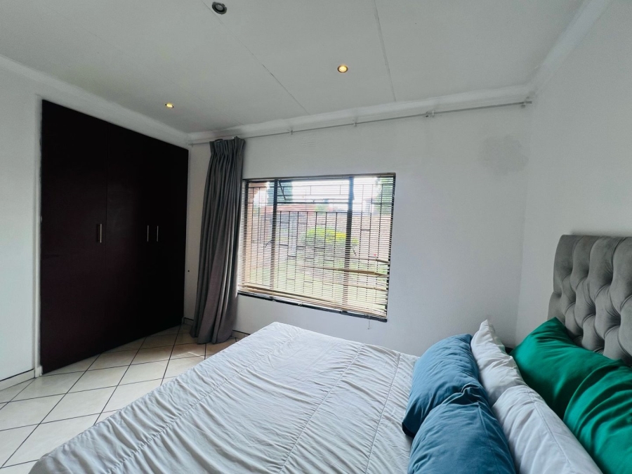 To Let 3 Bedroom Property for Rent in Brackendowns Gauteng