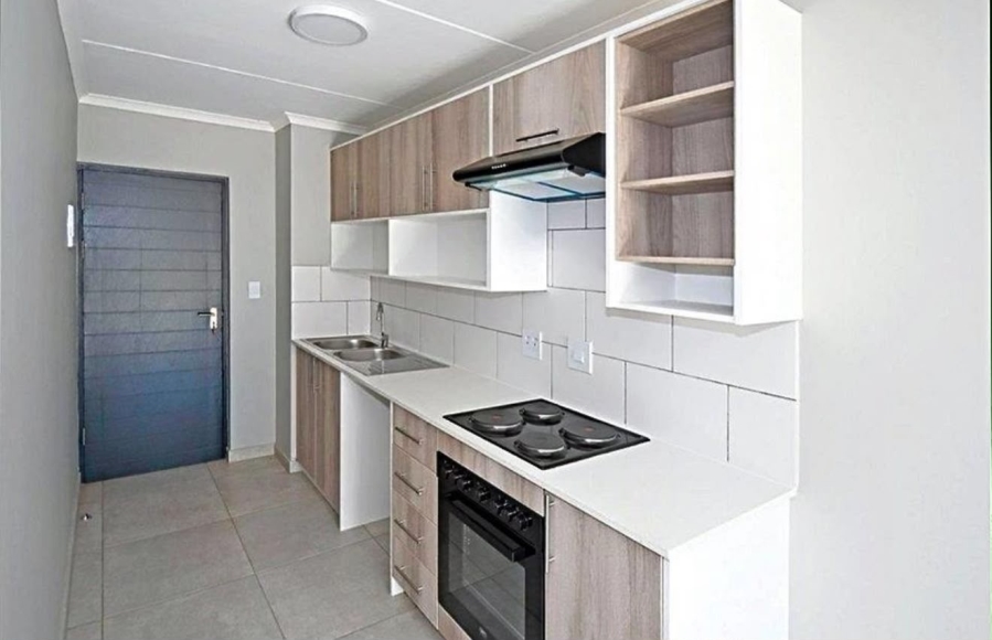 To Let 2 Bedroom Property for Rent in Glen Marais Gauteng