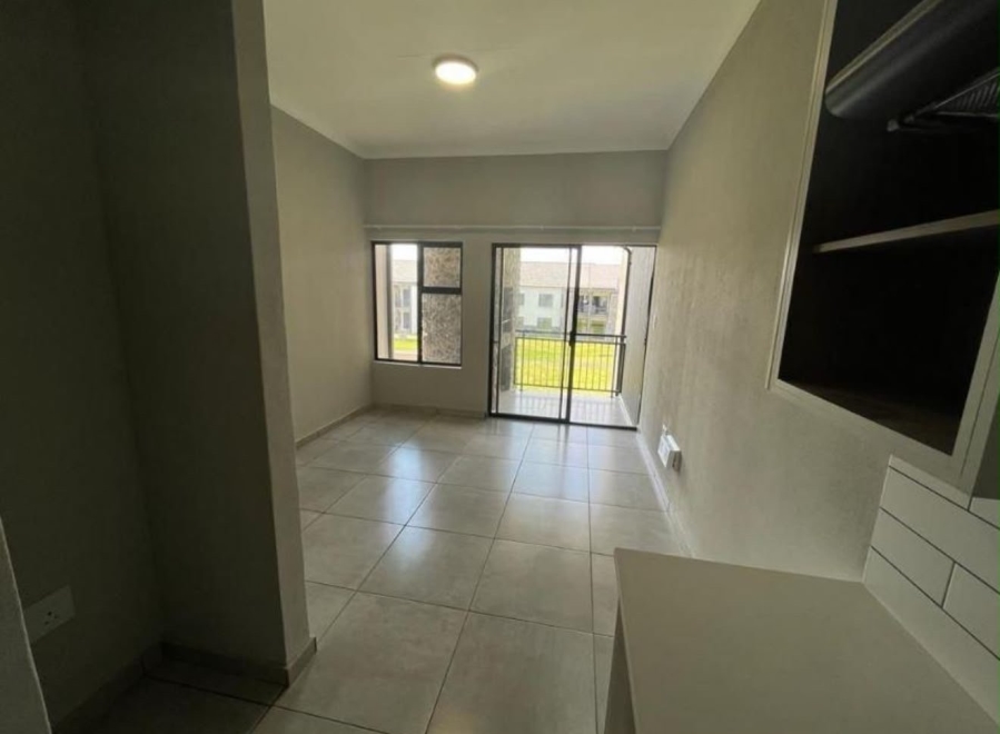 To Let 2 Bedroom Property for Rent in Glen Marais Gauteng