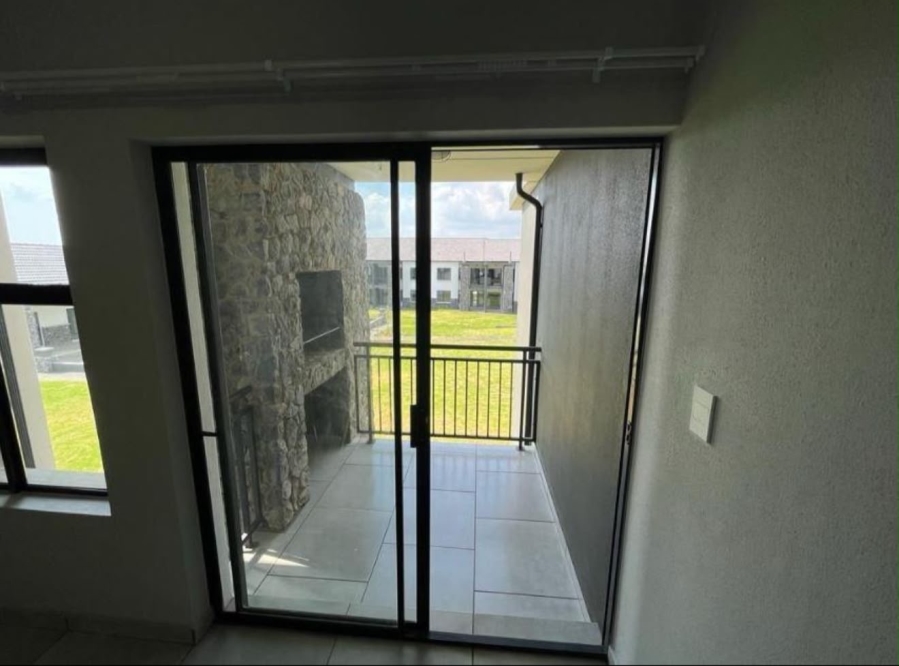 To Let 2 Bedroom Property for Rent in Glen Marais Gauteng