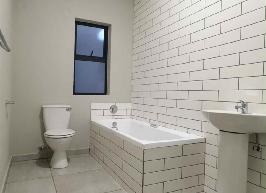 To Let 2 Bedroom Property for Rent in Glen Marais Gauteng