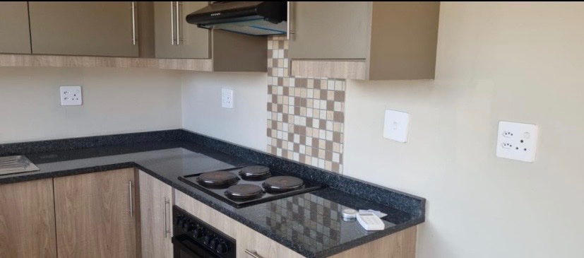To Let 2 Bedroom Property for Rent in Raslouw Gauteng