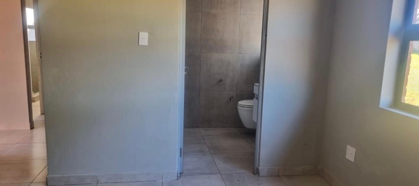 To Let 2 Bedroom Property for Rent in Raslouw Gauteng