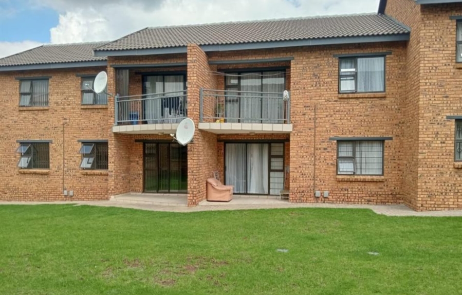 To Let 2 Bedroom Property for Rent in Witfield Gauteng