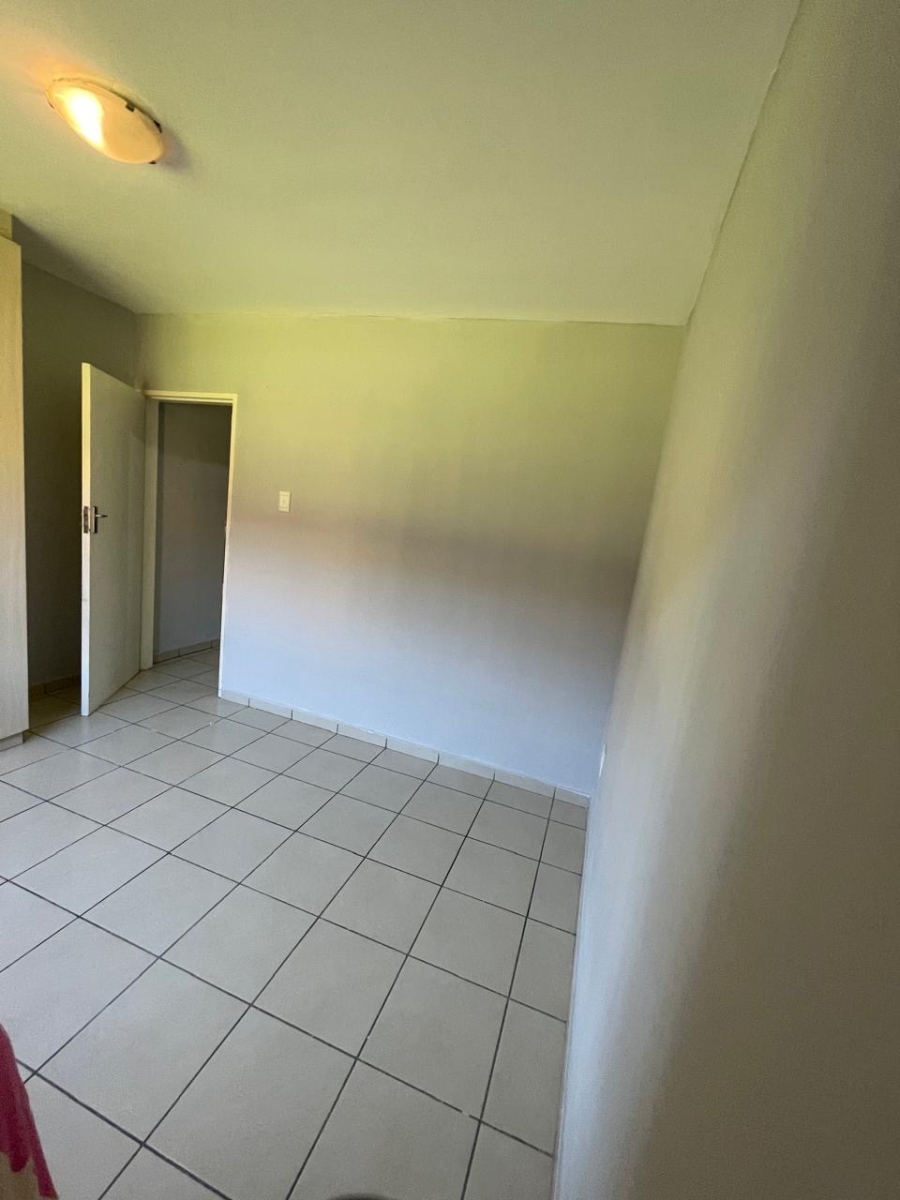 To Let 2 Bedroom Property for Rent in Witfield Gauteng
