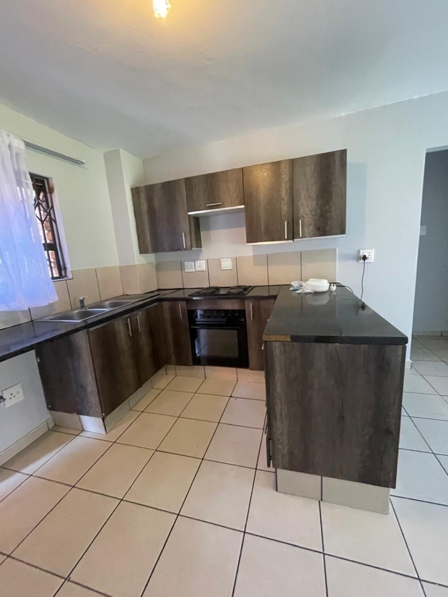 To Let 2 Bedroom Property for Rent in Witfield Gauteng