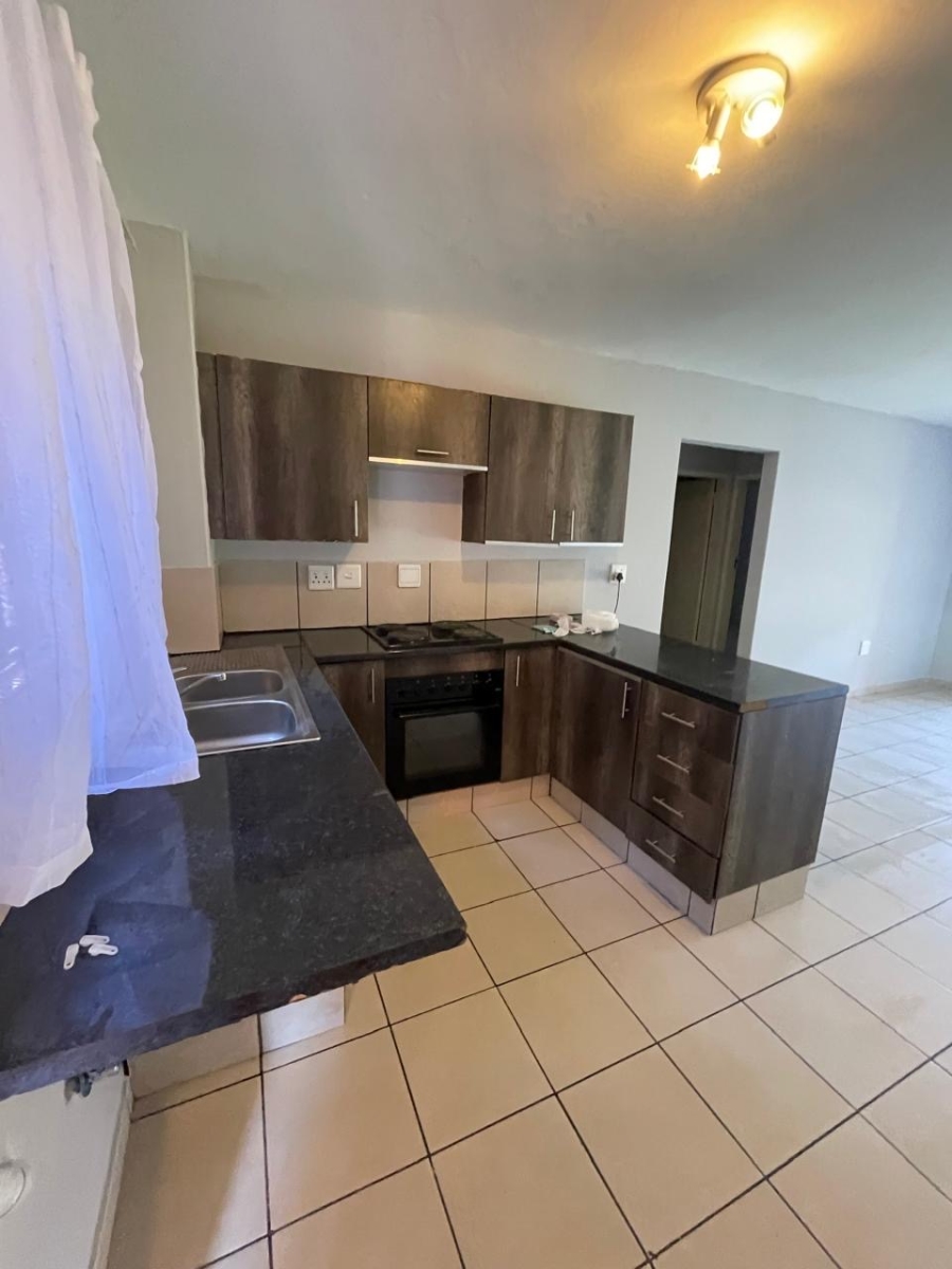 To Let 2 Bedroom Property for Rent in Witfield Gauteng
