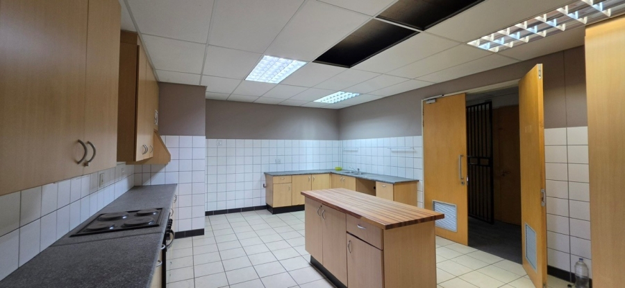 To Let Commercial Property for Rent in Bedfordview Gauteng