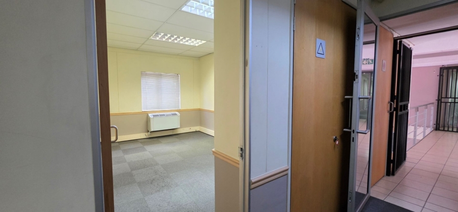 To Let Commercial Property for Rent in Bedfordview Gauteng
