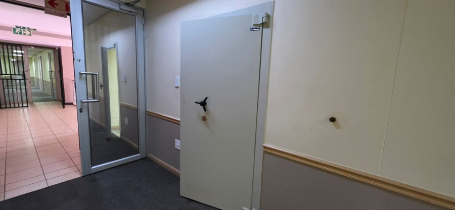 To Let Commercial Property for Rent in Bedfordview Gauteng