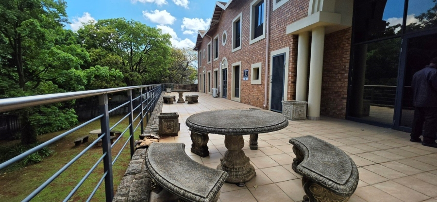 To Let Commercial Property for Rent in Bedfordview Gauteng