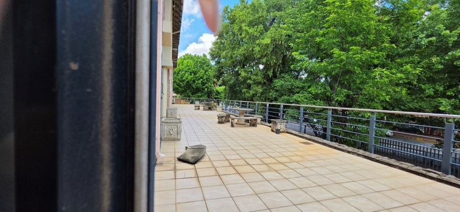 To Let Commercial Property for Rent in Bedfordview Gauteng
