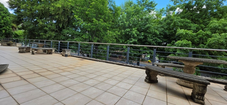 To Let Commercial Property for Rent in Bedfordview Gauteng