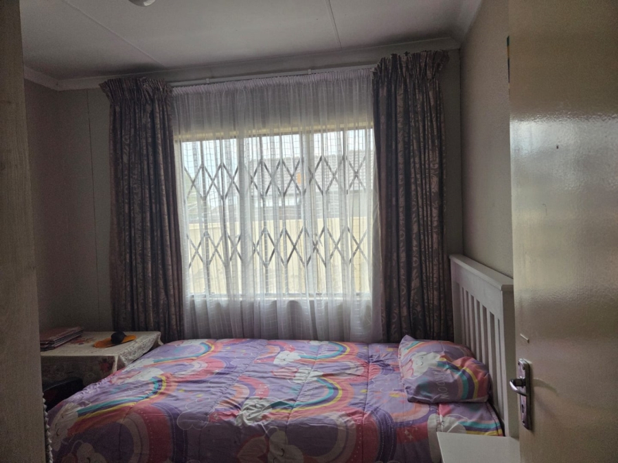 3 Bedroom Property for Sale in Windmill Park Gauteng