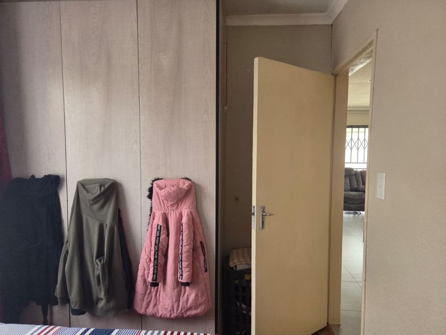 3 Bedroom Property for Sale in Windmill Park Gauteng