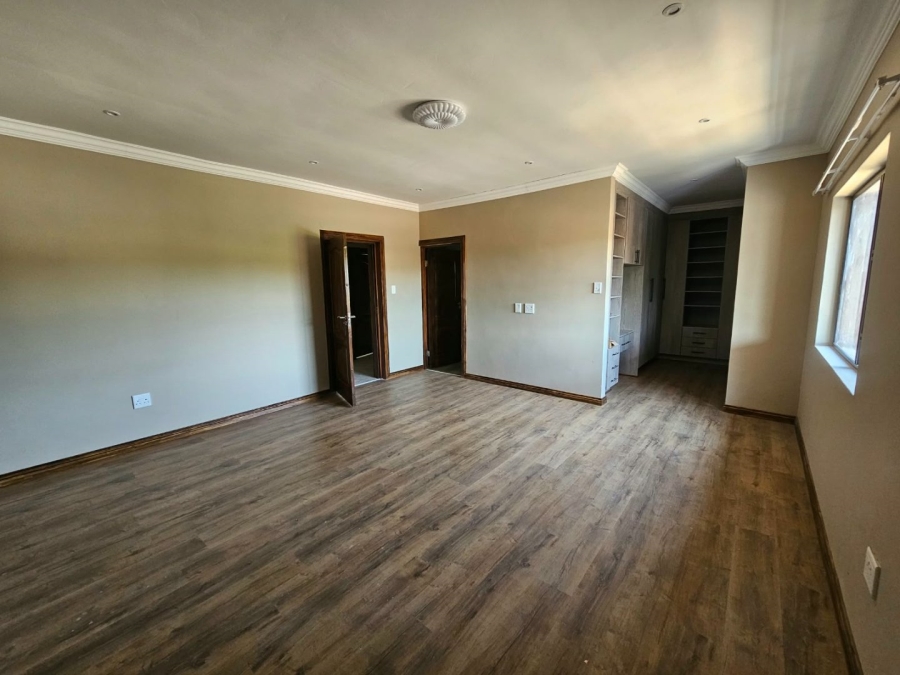 To Let 5 Bedroom Property for Rent in Waterkloof Ridge Gauteng