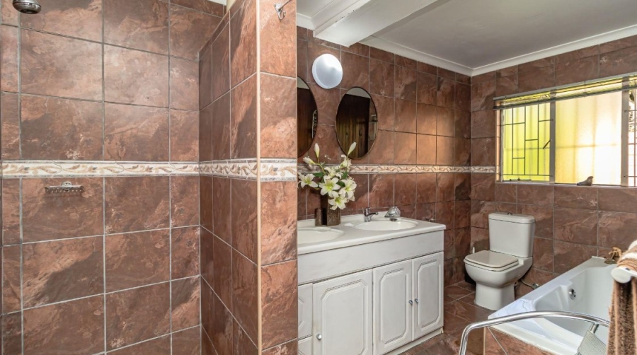 3 Bedroom Property for Sale in Illiondale Gauteng